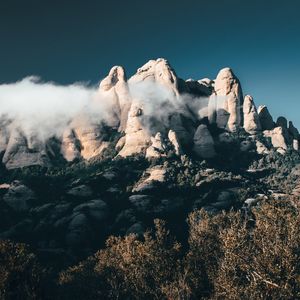 UM LUGAR ESPIRITUAL E TRANQUILO, MONTSERRAT - ESPANHA