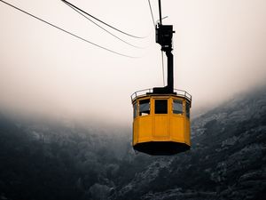 SUBINDO A MONTANHA - MONTSERRAT