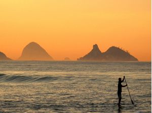 LONELY PADDLER