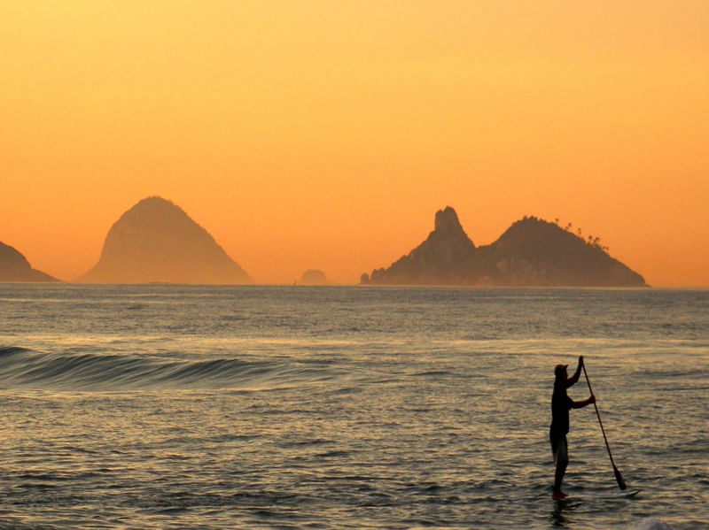 LONELY PADDLER