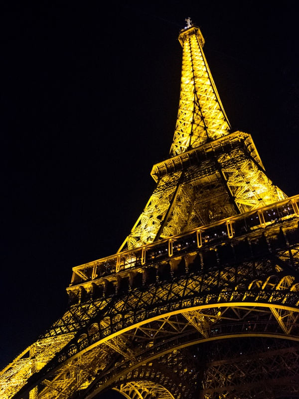 UMA NOITE ROMÂNTICA - PARIS
