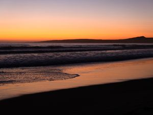NASCER ENTRE CÉU E MAR