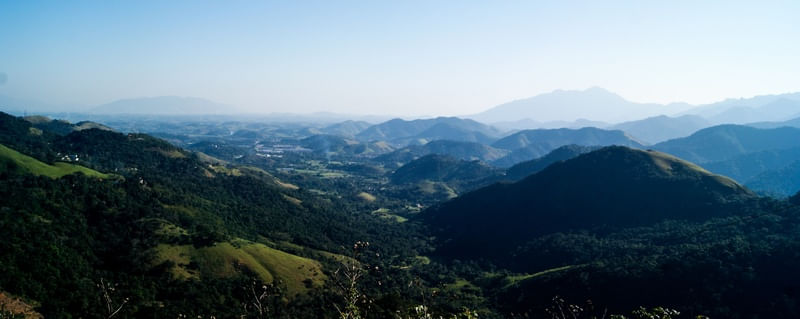 MONTANHAS EM ONDAS