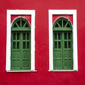 JANELAS E PAREDES