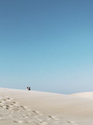 O CÉU AZUL E AS DUNAS