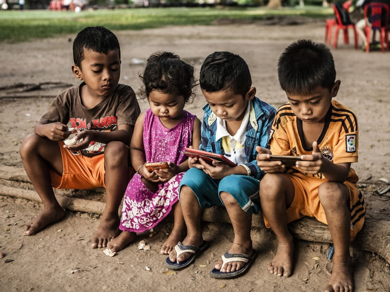 CRIANÇAS DO CAMBOJA
