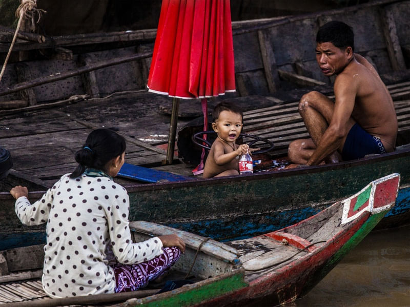 BARCO NO CAMBOJA