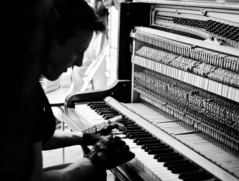 MUSIC 02