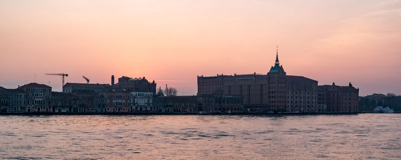 VENICE SKYLINE