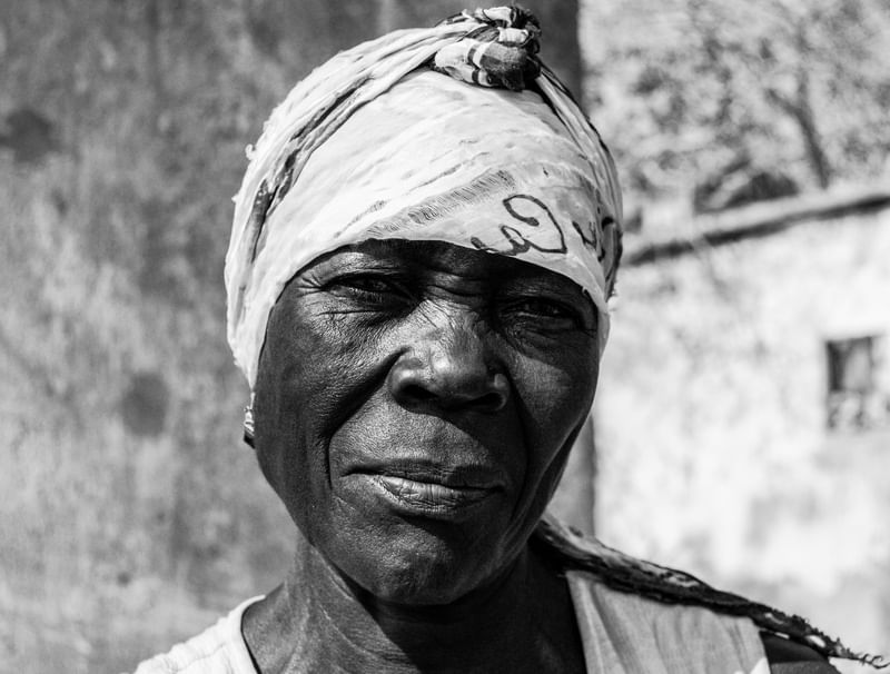 RETRATO EM ANGOLA I