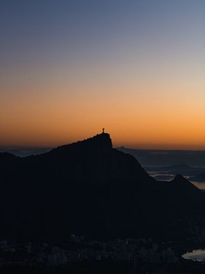 RIO DE JANEIRO RISE