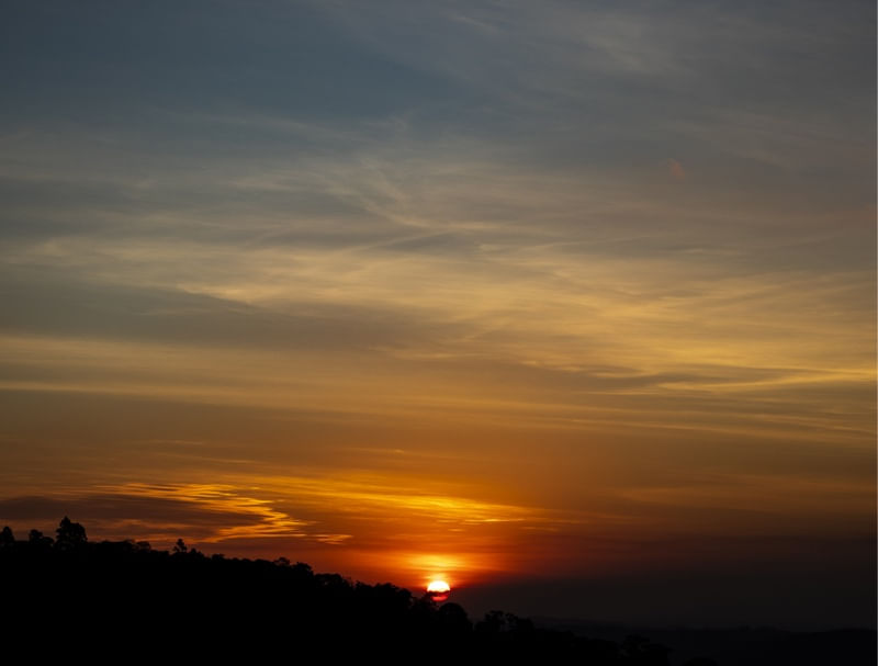 POR DOL SOL PICO DO OLHO D'AGUA