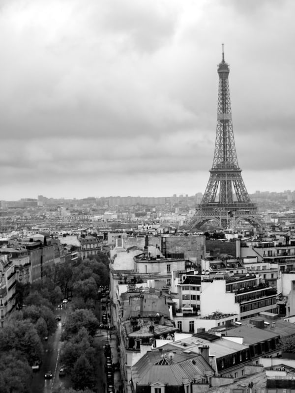 CIDADE DE PARIS EM PRETO E BRANCO