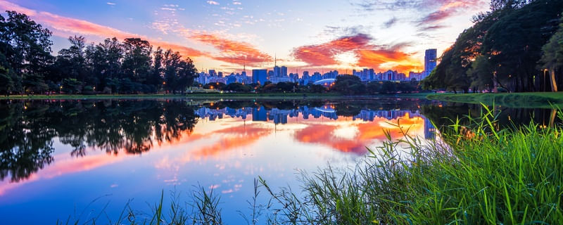 IBIRAPUERA AO AMANHECER