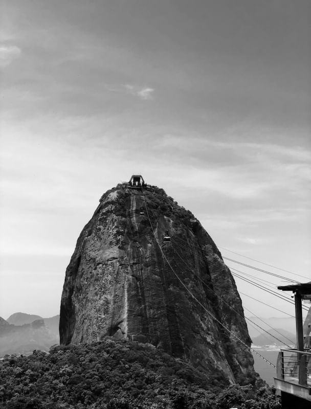 PÃO DE AÇÚCAR P&B