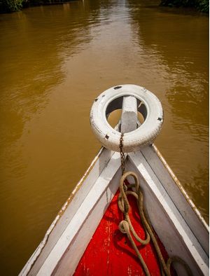 DETALHE DE BARCO AMAZONICO