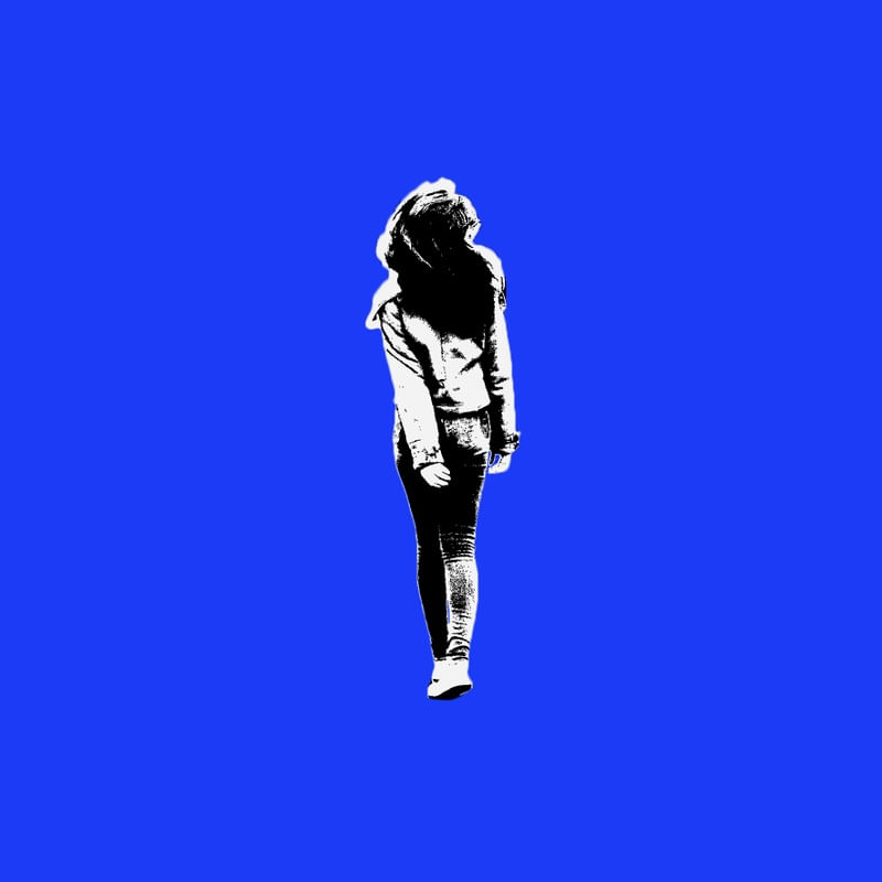 GAROTA ANDANDO (WALKING GIRL) - AZUL - QUADRADO