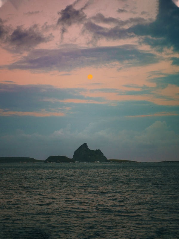 NORONHA'S MOON