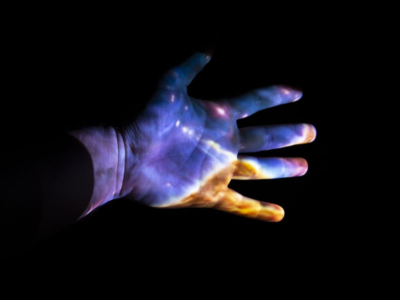 FEEL THE UNIVERSE (5)