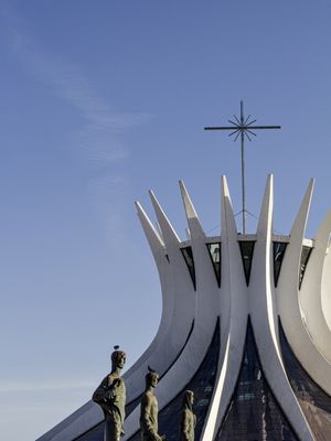 CATEDRAL DE BRASÍLIA MINIMALISTA