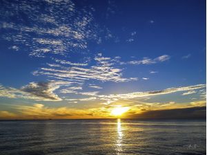 PÔR DO SOL - PRAIA