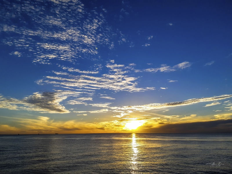 PÔR DO SOL - PRAIA