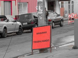 MAQUINAS TRABALHANDO