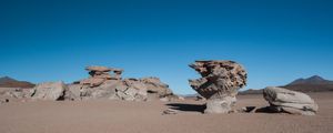 O DESERTO DE DALÍ