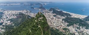 CRISTO REDENTOR, BRAÇOS ABERTOS PARA A GUANABARA