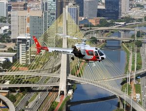 HELICOPTERO POLICIA MILITAR DE SÃO PAULO NA PONTE ESTAIADA