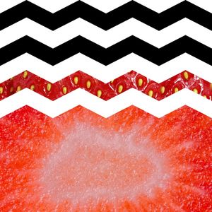 TROPICAL CHEVRON - STRAWBERRY