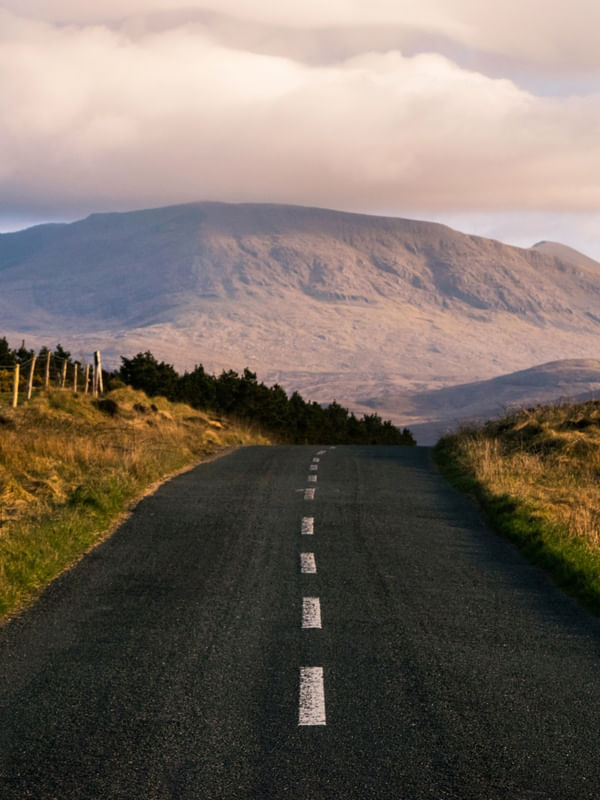 IRLANDA, UMA PAÍS SINGULAR