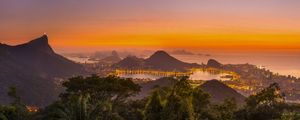 PAISAGENS CARIOCAS: AMANHECER "PADRÃO RIO DE JANEIRO", VISTA CHINESA.