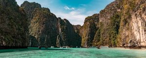 PHI PHI EM PANORAMA