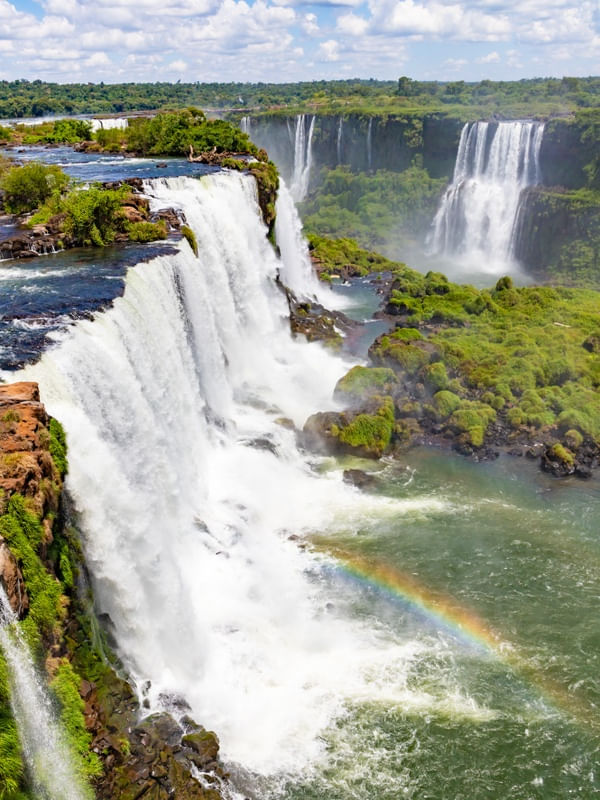 CATARATAS DE FOZ DO IGUAÇU COM ARCO IRIS