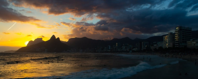 ANOITECENDO EM IPANEMA