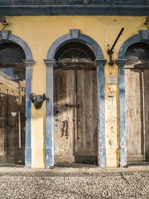 PORTA ANTIGA NO RECIFE - AMARELO 3
