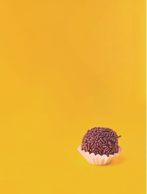 BRIGADEIRO NO AMARELO