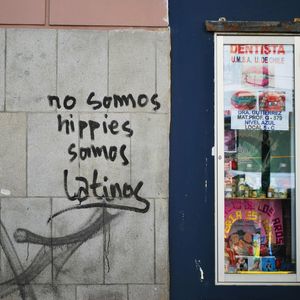 NO SOMOS HIPPIES, SOMOS LATINOS