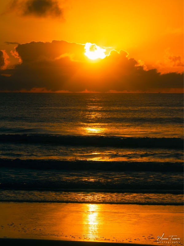 NASCER DO SOL NA PRAIA DE MATINHOS - PR