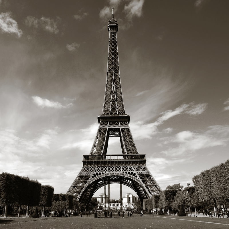 TORRE EIFFEL, SÍMBOLO DE PARIS