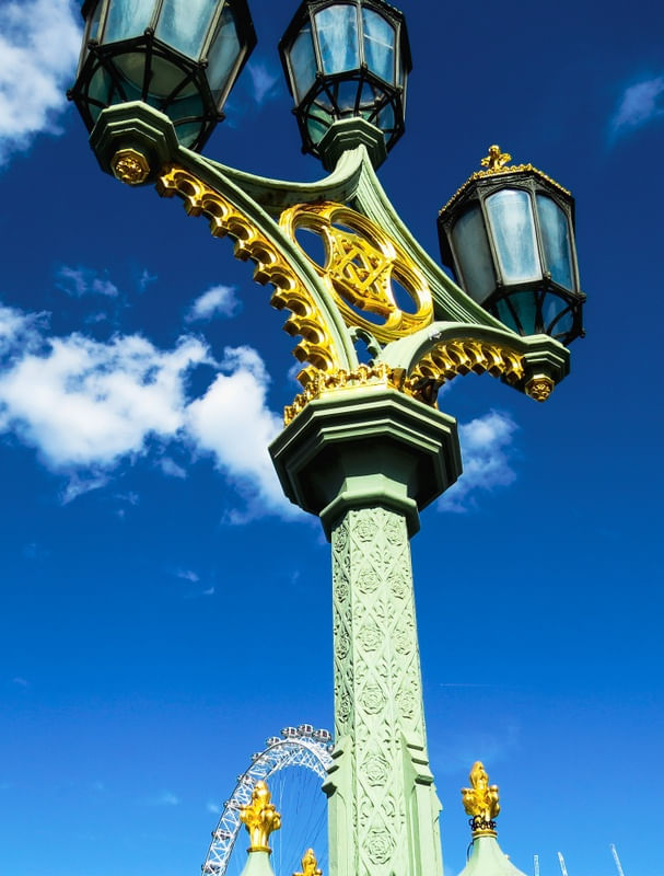 ILUMINAÇÃO DE RUA - LONDRES