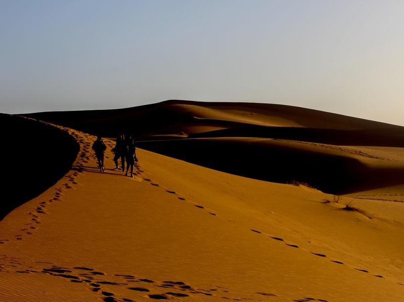 CAMINHANDO CONTRA O VENTO - DESERTO DO SAARA, 2017
