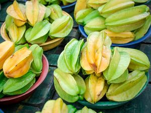 FRUTAS 05 UA