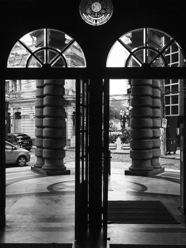 LA PORTA DE CRISTAL