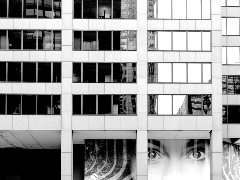 EYES IN CHICAGO