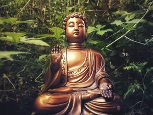 ESTATUA DE BUDA NA FLORESTA 2