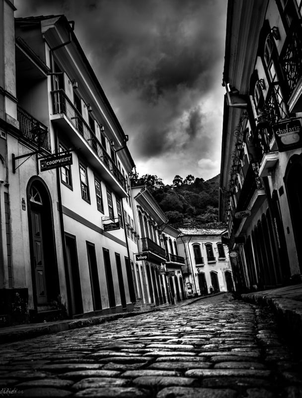 RUAS DE OURO PRETO - NOIR