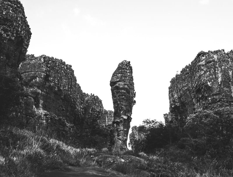 PEDRAS NO TEMPO