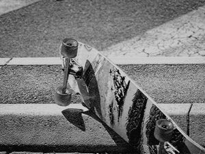 SKATE 11 UA